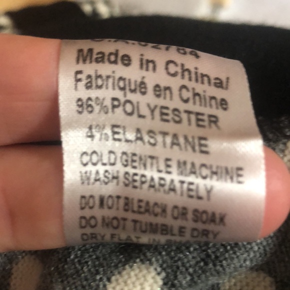 Women’s Papillon Hounds Tooth & Polkadot Sweater Dress - Picture 4 of 4